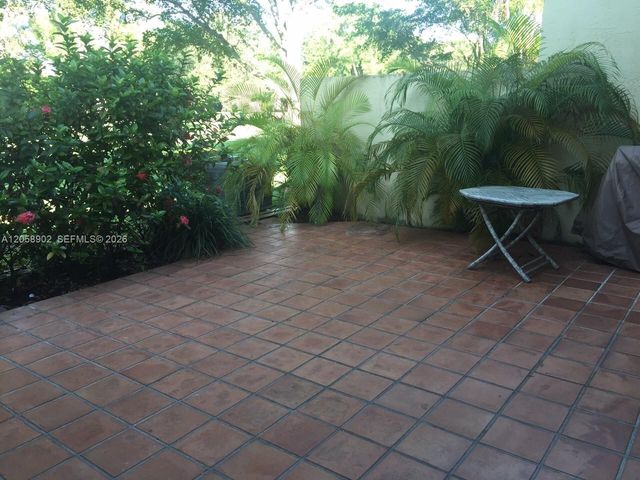 3917 Adra Ave E-46A, Doral, FL 33178
