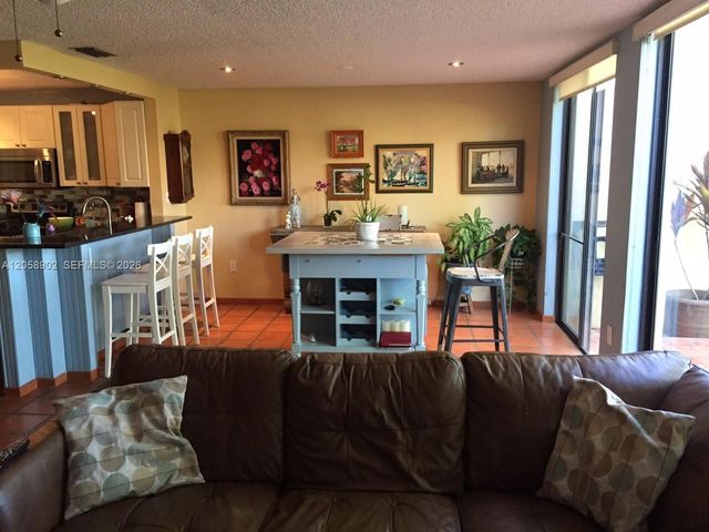 3917 Adra Ave E-46A, Doral, FL 33178