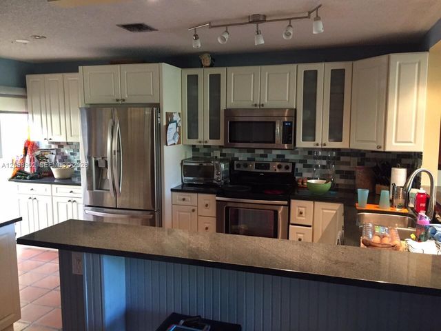 3917 Adra Ave E-46A, Doral, FL 33178