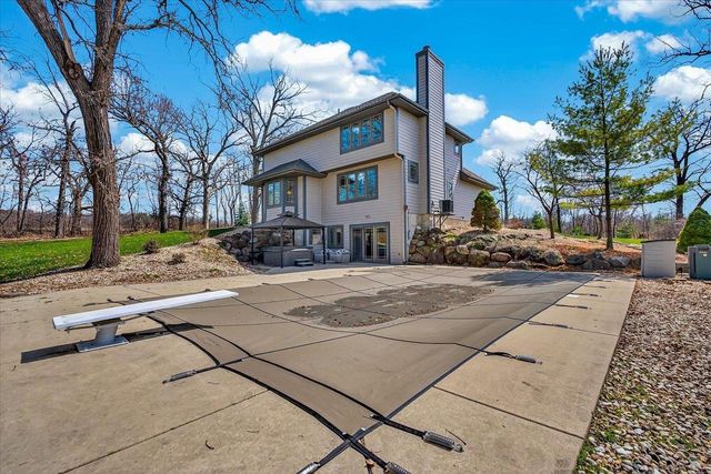 2082 Tower Drive, Stoughton, WI 53589