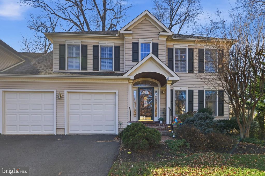 Image 1 of property listing at 4110 JOHN TRAMMELL CT, Fairfax, VA 22030