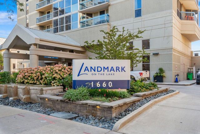 1660 N Prospect AVENUE #1207, Milwaukee, WI 53202