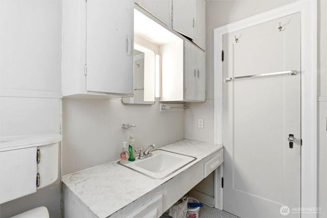 1027 Wetmore, Everett, WA 98201