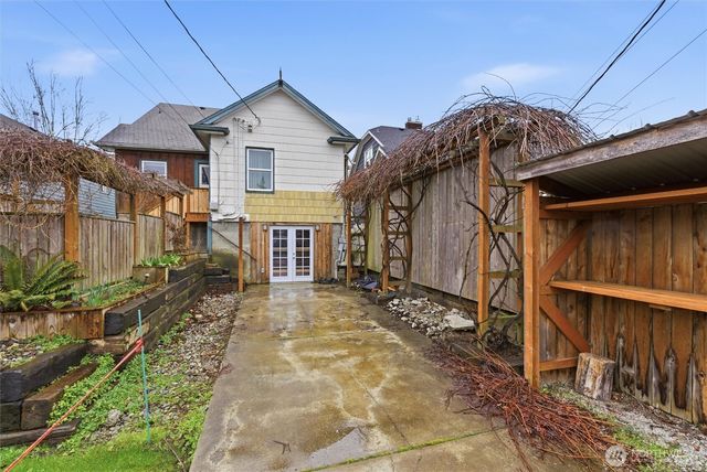 1027 Wetmore, Everett, WA 98201