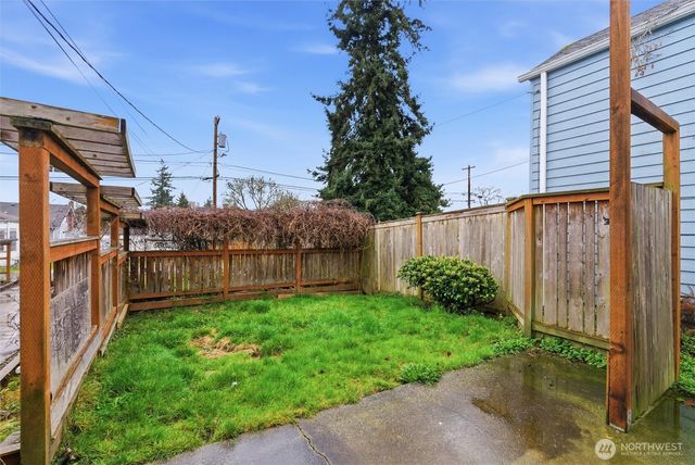 1027 Wetmore, Everett, WA 98201