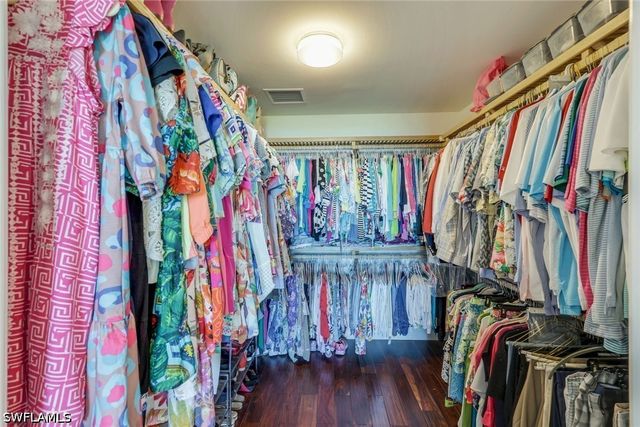 275 Indies WAY 706, Naples, FL 34110
