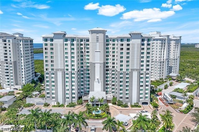 275 Indies WAY 706, Naples, FL 34110