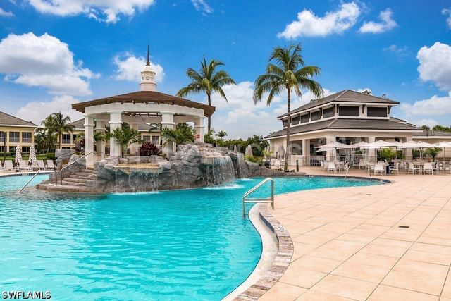 275 Indies WAY 706, Naples, FL 34110