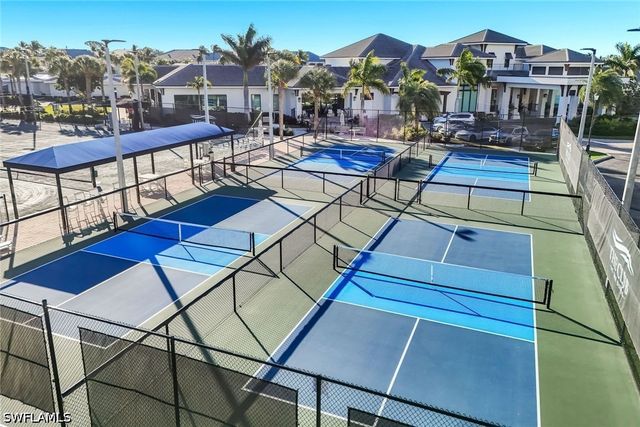 275 Indies WAY 706, Naples, FL 34110