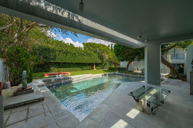 1496 N Lake Way, Palm Beach, FL 33480
