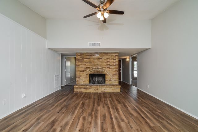 5702 Magnolia Lane, Rowlett, TX 75089