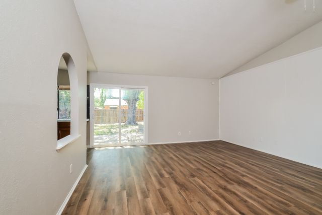 5702 Magnolia Lane, Rowlett, TX 75089