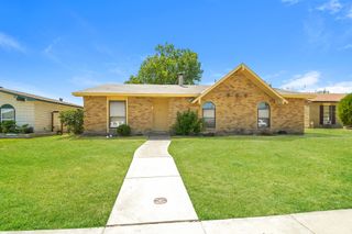 5702 Magnolia Lane, Rowlett, TX 75089