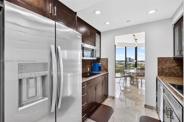 2800 Island Boulevard 1202, Aventura, FL 33160