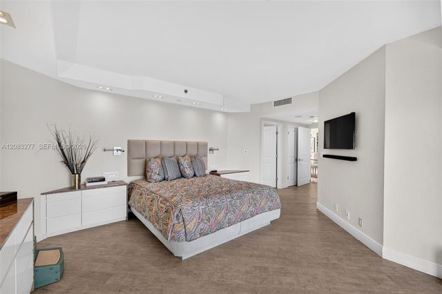 2800 Island Boulevard 1202, Aventura, FL 33160