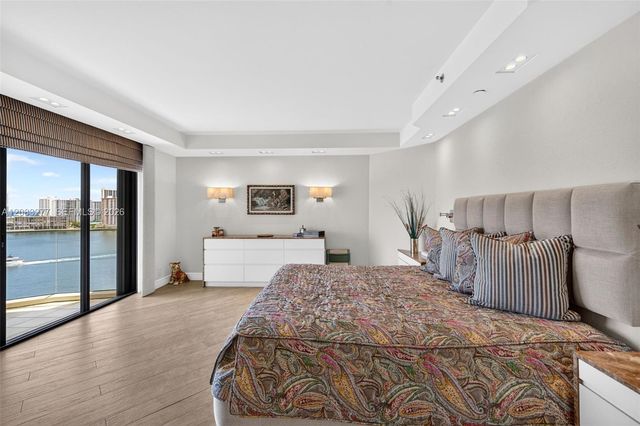2800 Island Boulevard 1202, Aventura, FL 33160