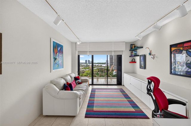 2800 Island Boulevard 1202, Aventura, FL 33160