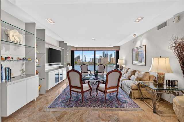 2800 Island Boulevard 1202, Aventura, FL 33160