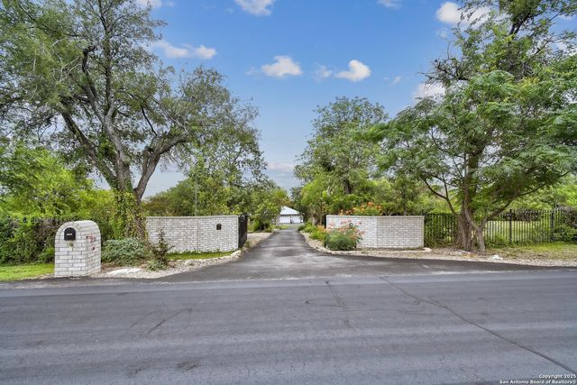 3735 Shimmering Dawn St 2, San Antonio, TX 78253