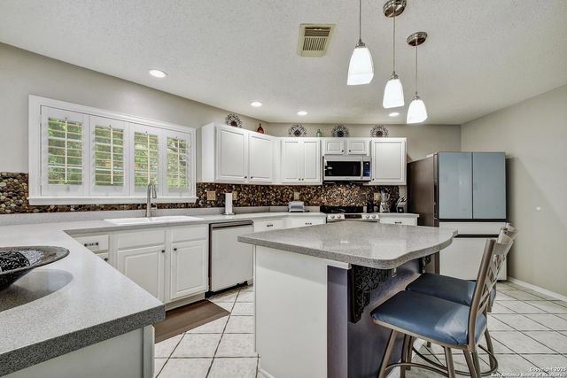 3735 Shimmering Dawn St 2, San Antonio, TX 78253