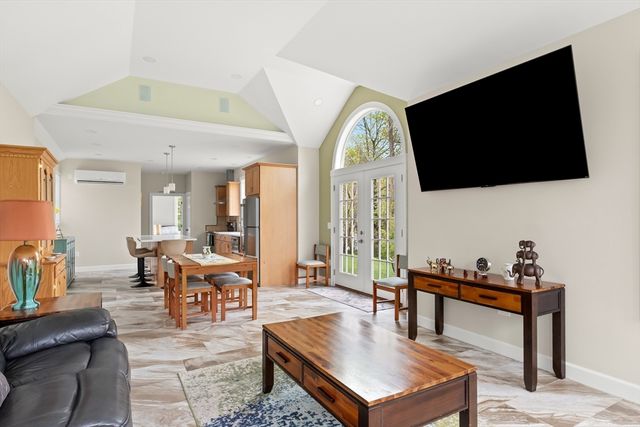 41 Baldpate Rd, Georgetown, MA 01833
