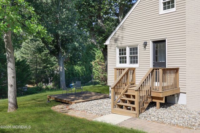 38 Swimming River Road, Lincroft, NJ 07738