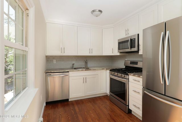 38 Swimming River Road, Lincroft, NJ 07738