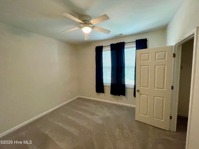 32 S High Point Road, Southport, NC 28461