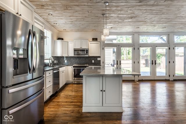 3164 Washington Boulevard, Indianapolis, IN 46205