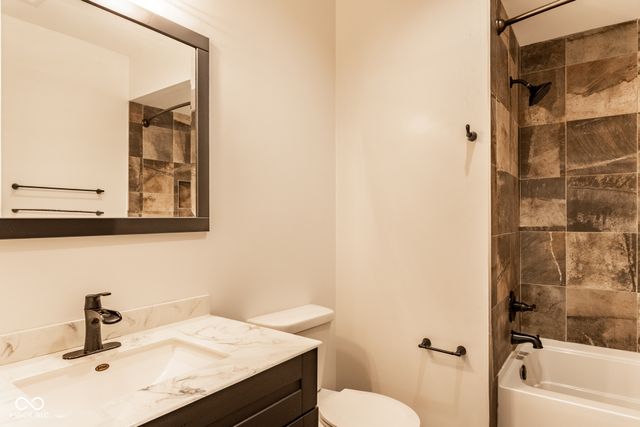 3164 Washington Boulevard, Indianapolis, IN 46205