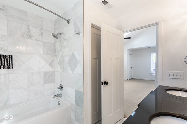3164 Washington Boulevard, Indianapolis, IN 46205