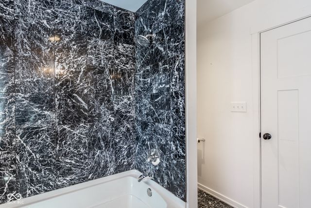 3164 Washington Boulevard, Indianapolis, IN 46205