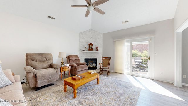 3300 Hurstbourne Springs Dr, Louisville, KY 40220