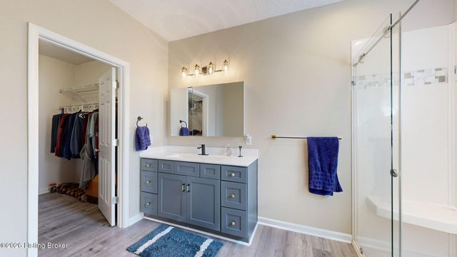 3300 Hurstbourne Springs Dr, Louisville, KY 40220