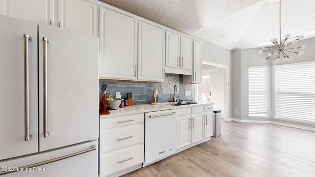 3300 Hurstbourne Springs Dr, Louisville, KY 40220