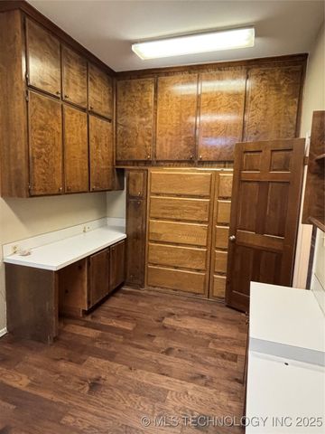 111 S Muskogee Avenue E, Claremore, OK 74017