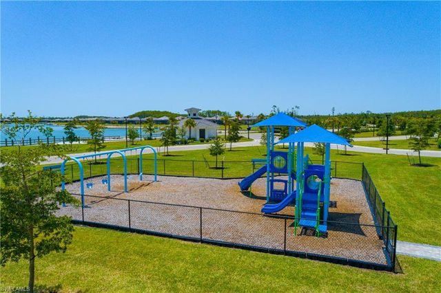 19165 Aqua Shore DR, Fort Myers, FL 33913