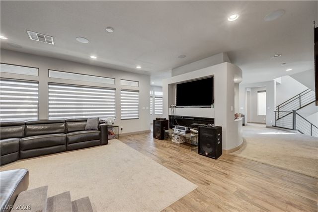 9738 Golden Thread Court, Las Vegas, NV 89141