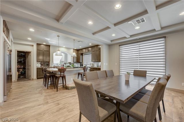 9738 Golden Thread Court, Las Vegas, NV 89141