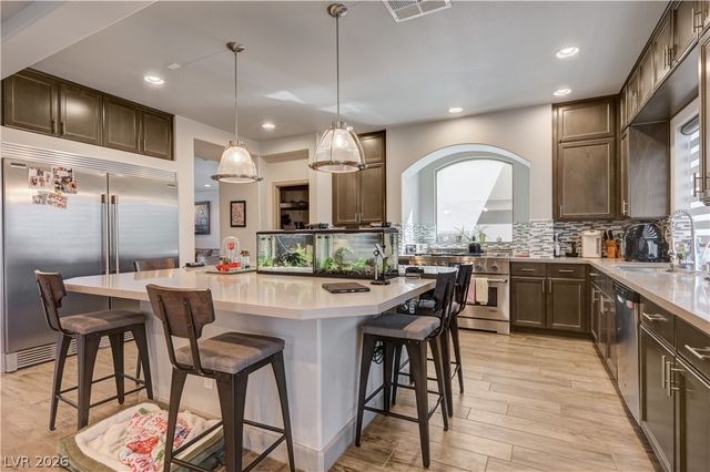 9738 Golden Thread Court, Las Vegas, NV 89141