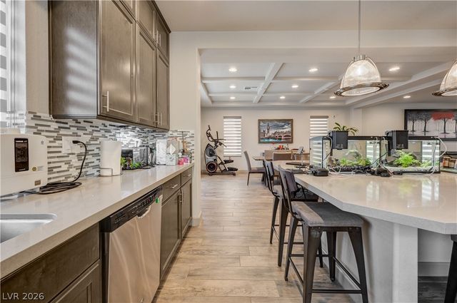 9738 Golden Thread Court, Las Vegas, NV 89141