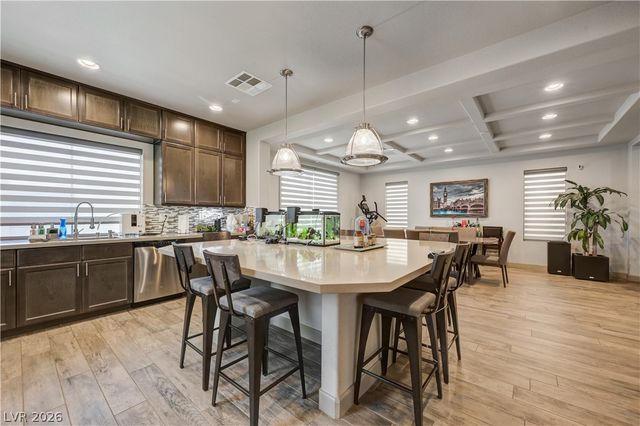9738 Golden Thread Court, Las Vegas, NV 89141