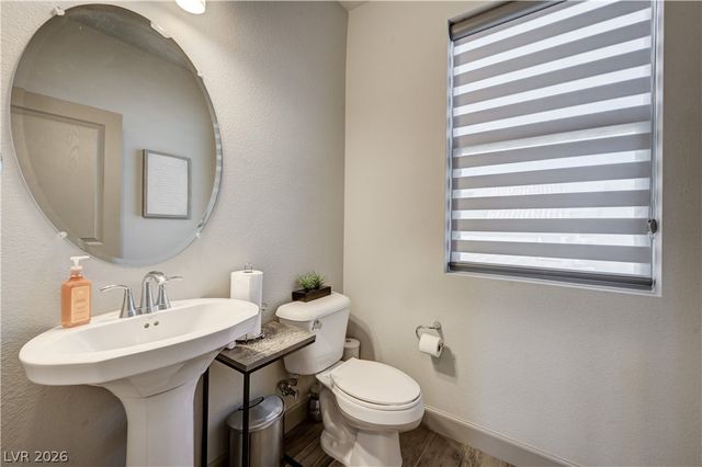 9738 Golden Thread Court, Las Vegas, NV 89141