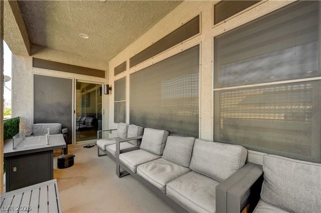 9738 Golden Thread Court, Las Vegas, NV 89141
