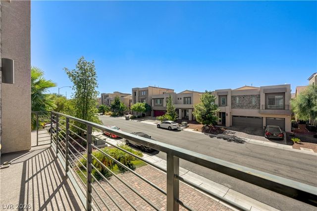9738 Golden Thread Court, Las Vegas, NV 89141