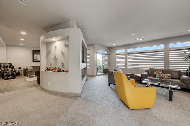 9738 Golden Thread Court, Las Vegas, NV 89141