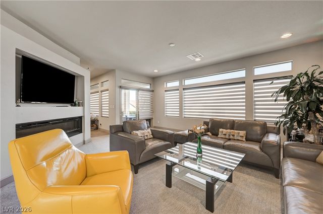 9738 Golden Thread Court, Las Vegas, NV 89141