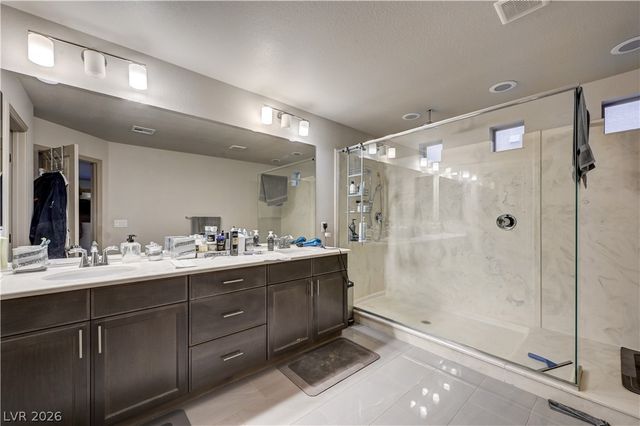 9738 Golden Thread Court, Las Vegas, NV 89141