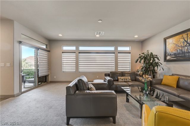 9738 Golden Thread Court, Las Vegas, NV 89141