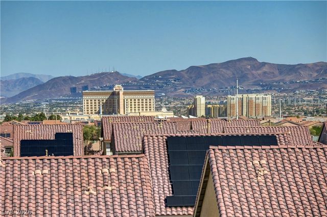 9738 Golden Thread Court, Las Vegas, NV 89141